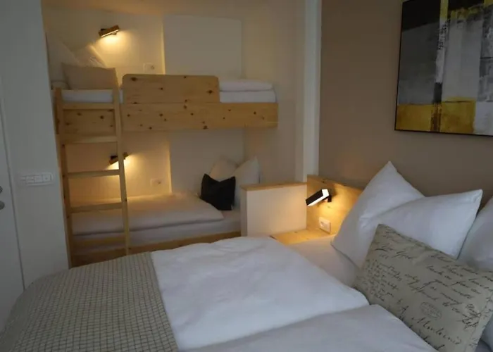 Appartement Mit Balkon Und Hallenbad