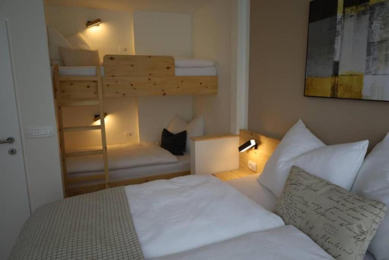 Apartment Mit Balkon Und Hallenbad *