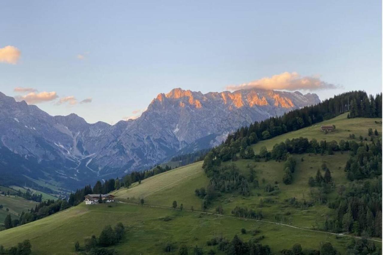 Mit Balkon Und Hallenbad Apartment Maria Alm am Steinernen Meer